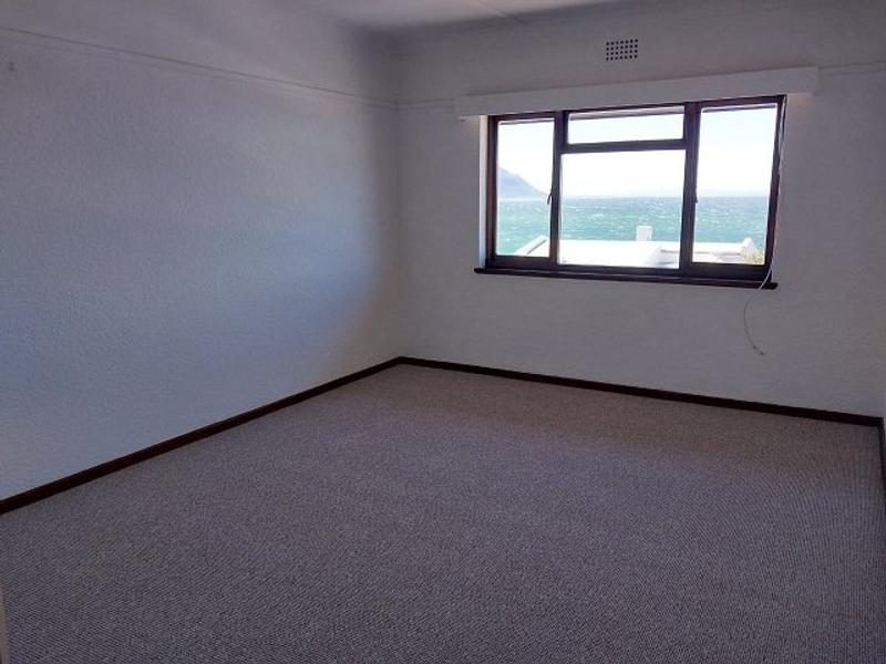 2 Bedroom Property for Sale in Simons Town Western Cape